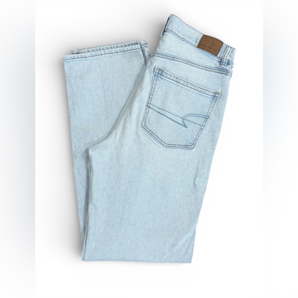 American Eagle Outfitters Light Wash Straight Jeans